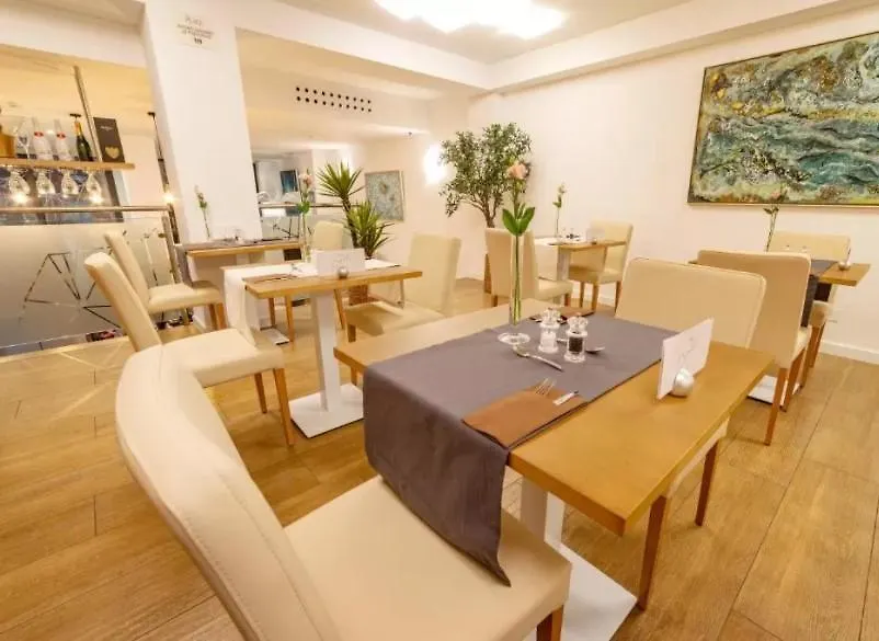 ****  Hotel The Place - Adults Only Cala Ratjada  Spanien